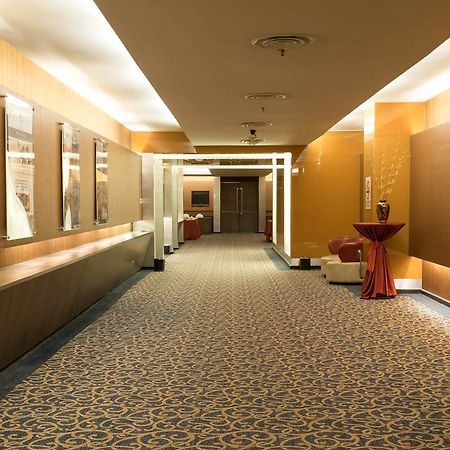 婆罗洲柯乐艮摄政1号酒店 亞庇 外观 照片